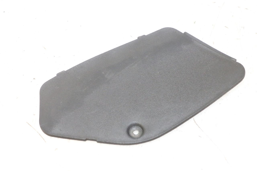 photo de RIGHT INSPECTION COVER PIAGGIO MP3 500 (2011 - 2015)