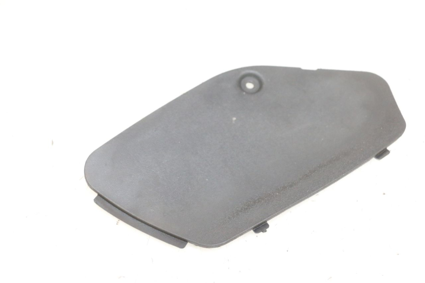 photo de RIGHT ACCESS PANEL PIAGGIO MP3 125 (2006 - 2014)