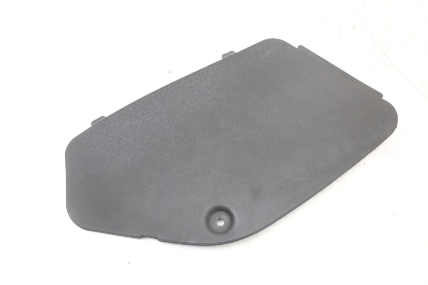 photo de RIGHT SIDE ACCESS PANEL PIAGGIO MP3 LT 400 (2007 - 2012)