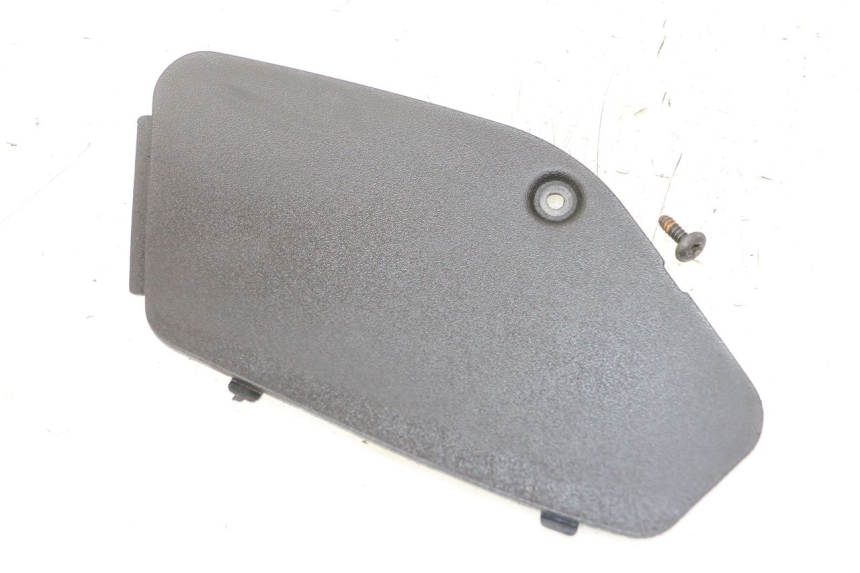 photo de RIGHT SIDE ACCESS PANEL PIAGGIO MP3 LT 400 (2007 - 2012)