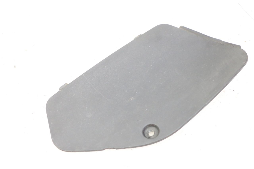 photo de RIGHT INSPECTION COVER PIAGGIO X8 125 (2004 - 2007)