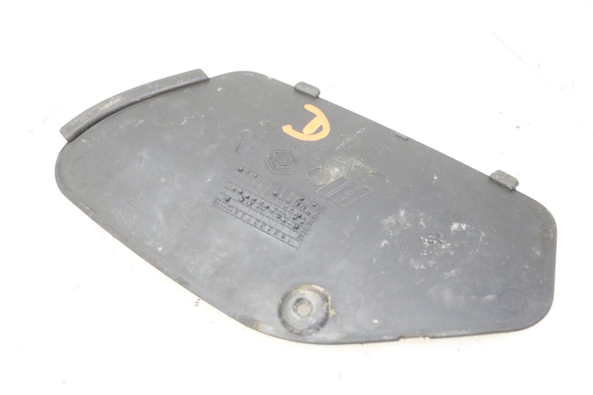 photo de RIGHT INSPECTION COVER PIAGGIO X8 125 (2004 - 2007)