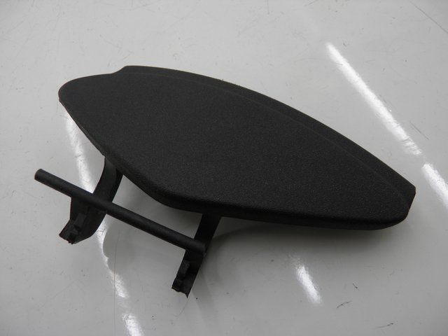 photo de RIGHT SIDE ACCESS PANEL PIAGGIO X9 EVOLUTION 125 (2003 - 2007)