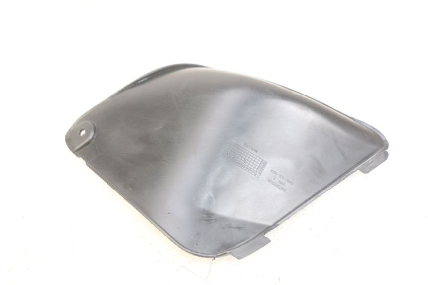 photo de RIGHT ACCESS PANEL HONDA VISION NSC R 50 (2013 - 2015)