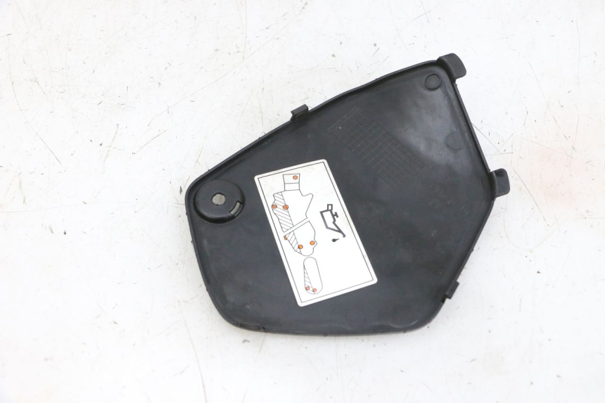 photo de LEFT INSPECTION COVER SUZUKI BURGMAN 650 (2013 - 2020)