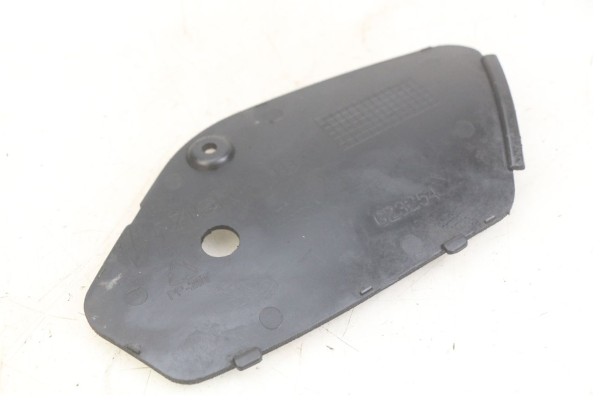 photo de LEFT SIDE ACCESS PANEL PIAGGIO MP3 LT 400 (2007 - 2012)