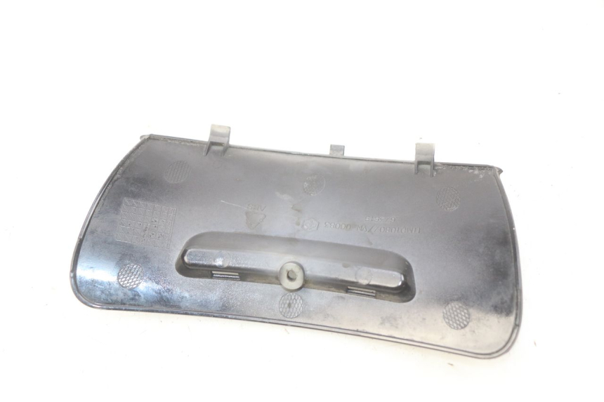 photo de ACCESS PANEL PIAGGIO VESPA PRIMAVERA 2T 50 (2013 - 2018)