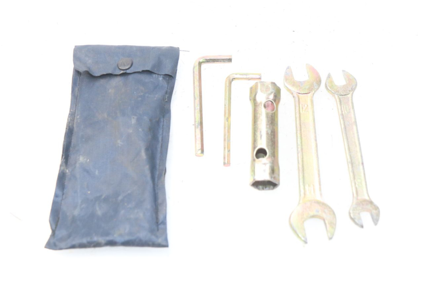 photo de TOOL KIT YAMASAKI MSX 50 (2013 - 2022)