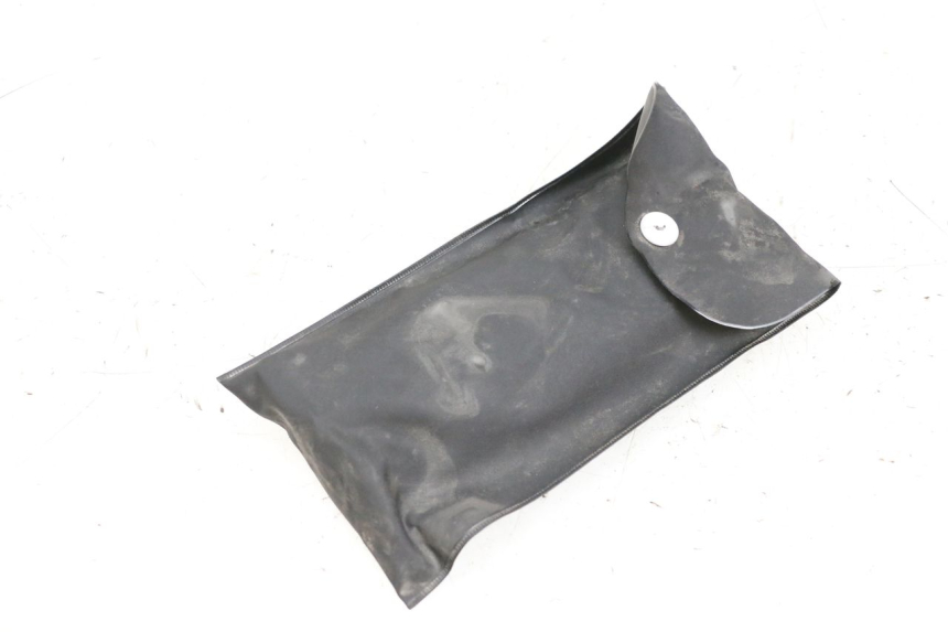 photo de TOOL KIT YAMAHA MT-07 MT07 ABS 700 (2018 - 2020) - Zoom on usage condition