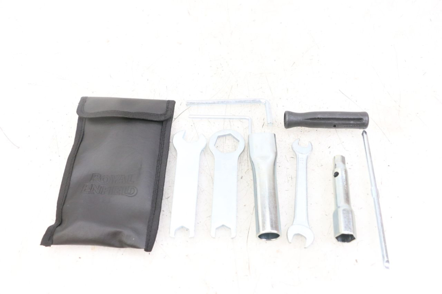 photo de TOOL KIT ROYAL ENFIELD SCRAM 411 (2022 - 2024)