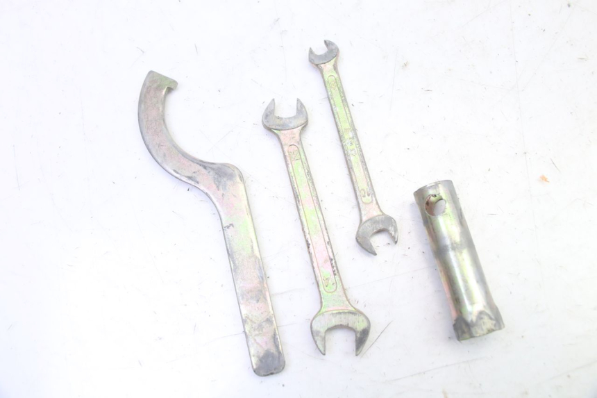 photo de TOOL KIT YAMAHA YFM BRUIN 350 (2003 - 2009)