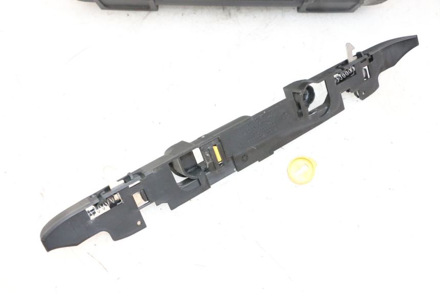 photo de RIGHT SUITCASE BMW R GS 1250 (2021 - 2024) - Component detail