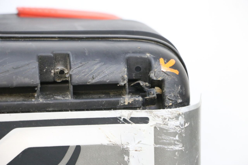 photo de RIGHT SUITCASE BMW R GS 1250 (2021 - 2024) - Surface and material condition