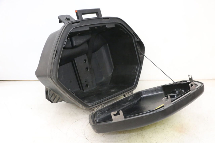 photo de LEFT SUITCASE YAMAHA FJR ABS 1300 (2006 - 2012) - Alternative perspective