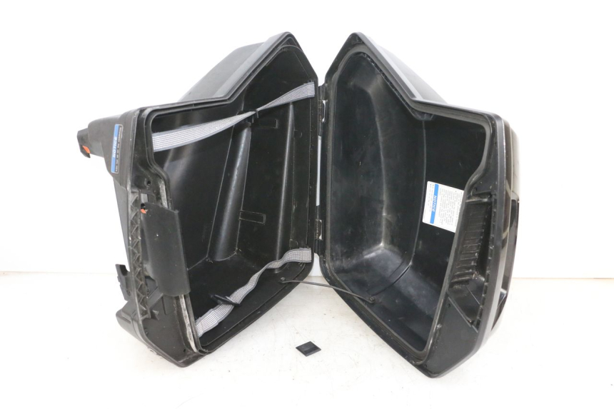 photo de LEFT SUITCASE KAWASAKI VERSYS ABS 650 (2015 - 2018) - Supplementary product photo