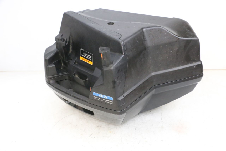 photo de LEFT SUITCASE KAWASAKI VERSYS ABS 650 (2015 - 2018) - Alternative perspective