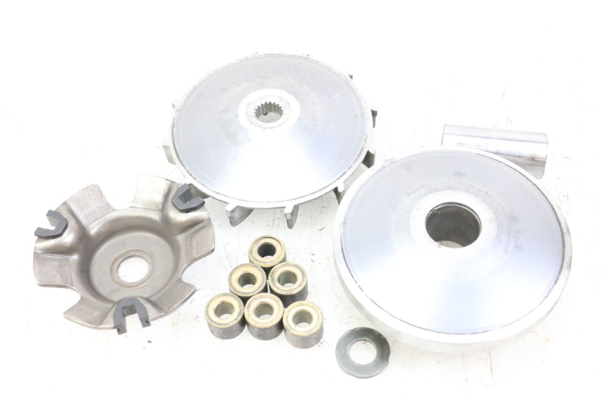 photo de VARIATOR GOES WIKI 125 (2010 - 2015) - Fixing points details