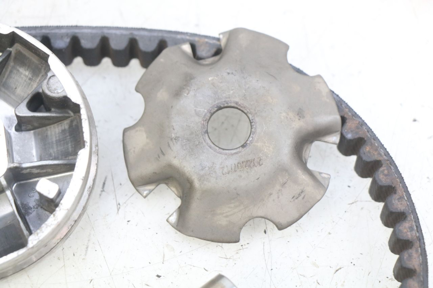 photo de VARIATOR PEUGEOT KISBEE 4T 50 (2018 - 2022)