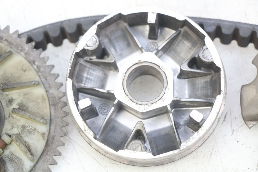 photo de VARIATOR PEUGEOT KISBEE 4T 50 (2018 - 2022)