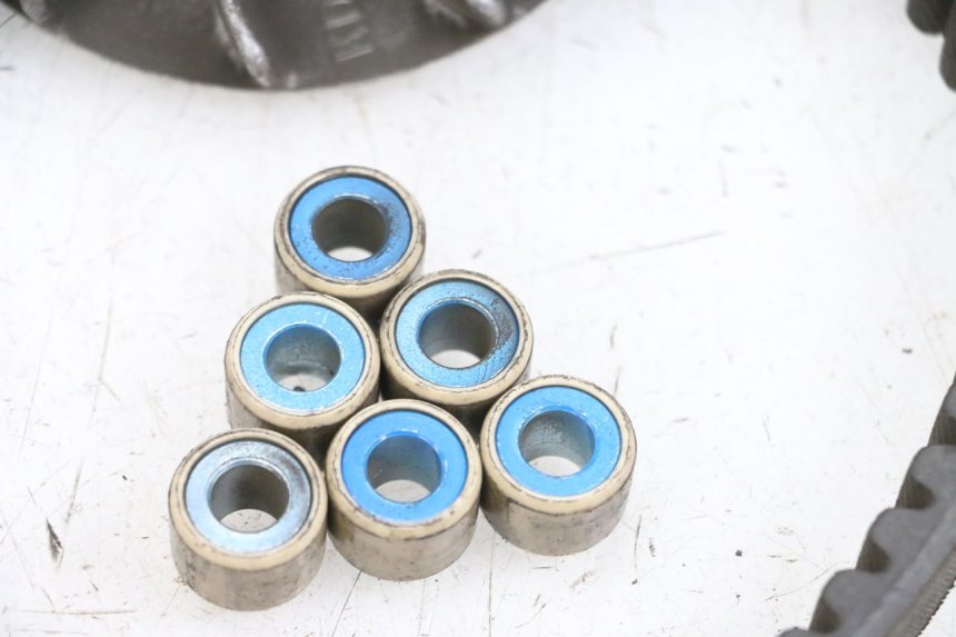 photo de VARIATOR KYMCO LIKE 125 (2009 - 2016) - Surface and material condition