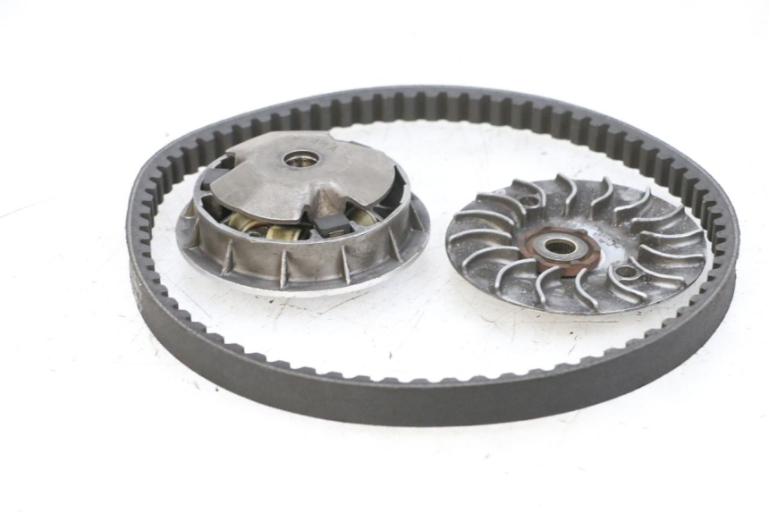 photo de VARIATOR SYM ORBIT III 3 4T 50 (2021 - 2025) - Zoom on usage condition