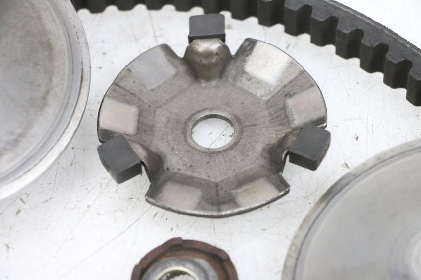 photo de VARIATOR SYM ORBIT III 3 4T 50 (2021 - 2025) - Fixing points details