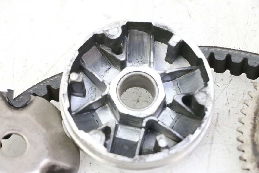 photo de VARIATOR UNIVERSAL BIKE ZN50QT-11B 50 (2018 - 2021)
