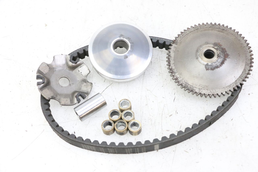 photo de VARIATOR UNIVERSAL BIKE ZN50QT-11B 50 (2018 - 2021)