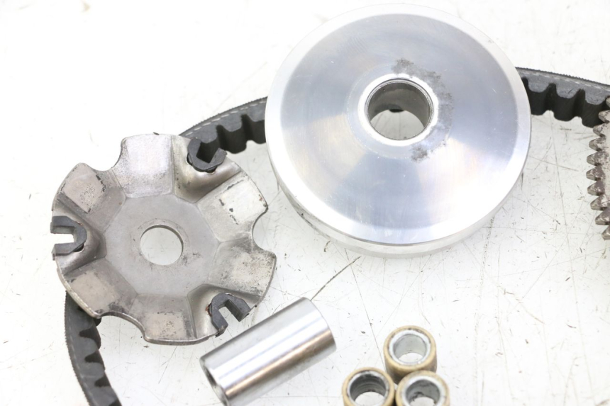 photo de VARIATOR UNIVERSAL BIKE ZN50QT-11B 50 (2018 - 2021)