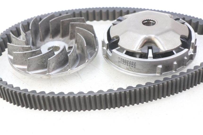 photo de VARIATOR PIAGGIO VESPA GTS IGET ABS 125 (2017 - 2023)