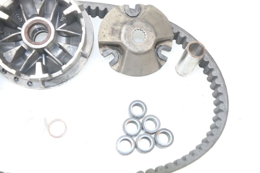 photo de VARIATOR YAMAHA XMAX X-MAX ABS 125 (2014 - 2016) - Fixing points details