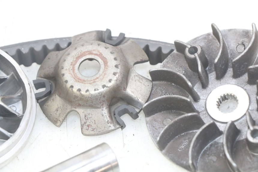 photo de VARIATOR YIYING YY125T 125 (2006 - 2014)
