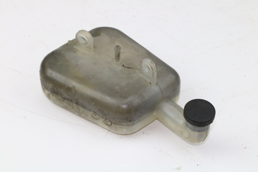 photo de COOLANT EXPANSION BOTTLE SUZUKI AN BURGMAN 400 (1999 - 2005)