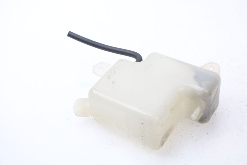 photo de COOLANT EXPANSION BOTTLE SUZUKI BURGMAN 125 (2007 - 2014)