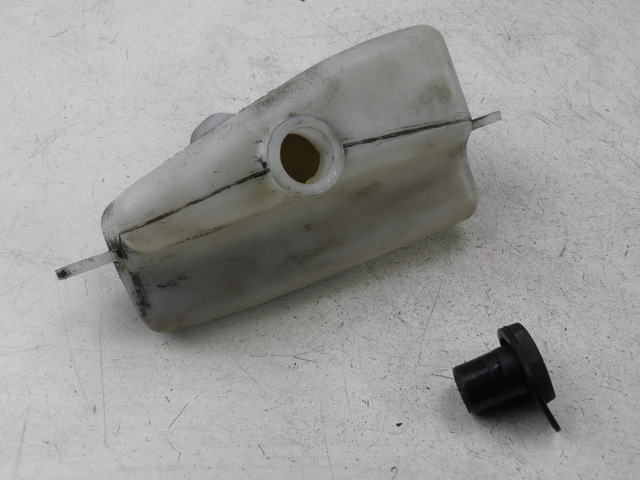 photo de EXPANSION TANK HONDA FES S-WING SWING ABS 125 (2007 - 2015)