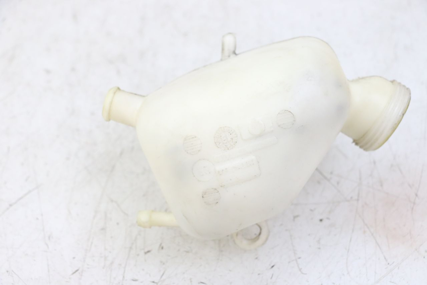 photo de COOLANT EXPANSION BOTTLE PEUGEOT SATELIS 125 (2013 - 2018)