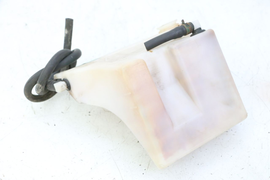 photo de COOLANT EXPANSION BOTTLE TRIUMPH SPRINT 900 (1995 - 1998)