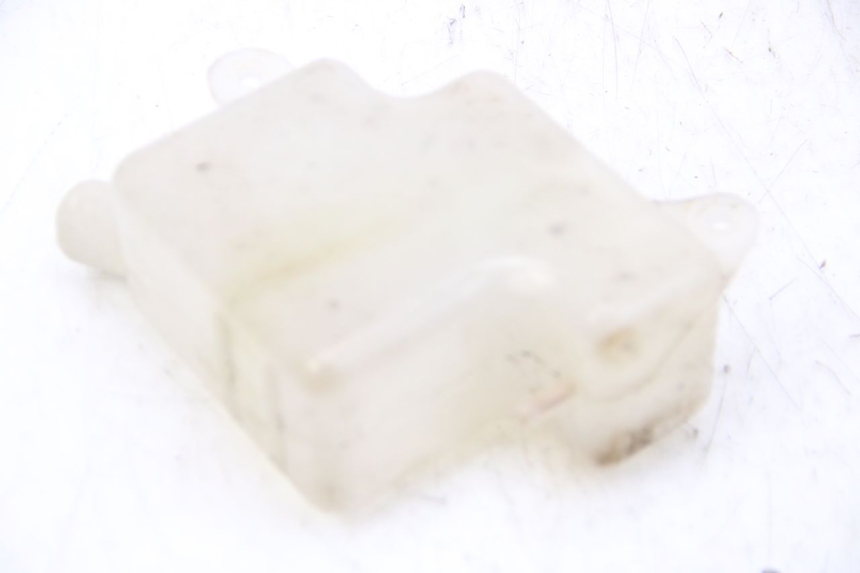 photo de EXPANSION TANK SUZUKI UH BURGMAN 125 (2002 - 2006)
