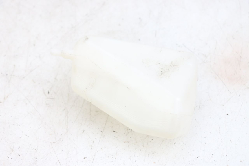 photo de COOLANT EXPANSION BOTTLE YAMAHA TRICITY 300 (2020 - 2024) - Zoom on usage condition
