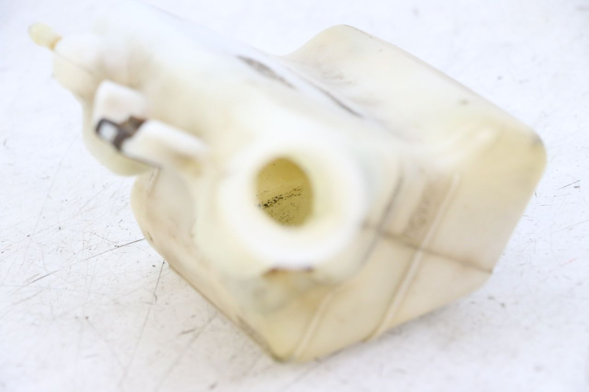 photo de COOLANT EXPANSION BOTTLE HONDA VT C2 SHADOW 750 (1997 - 2001)