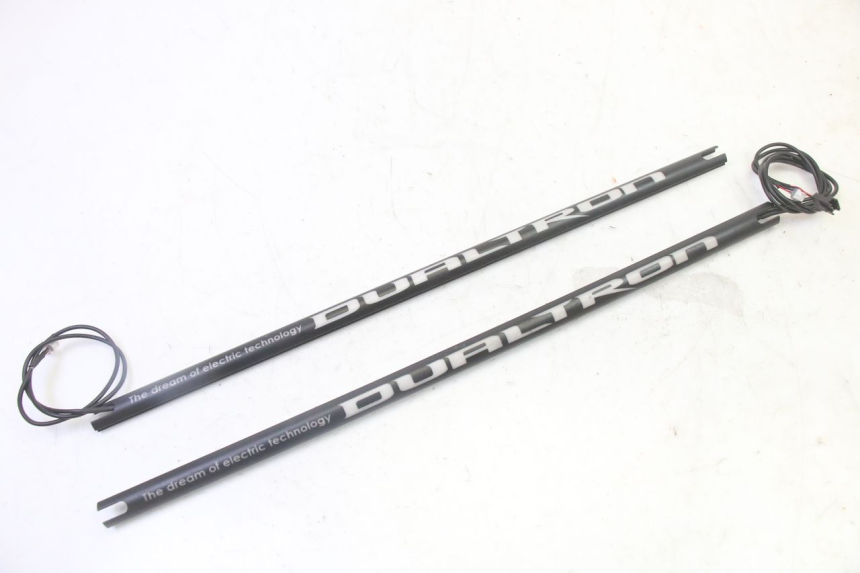 photo de PILOT LIGHT DUALTRON MINI SPECIAL 1