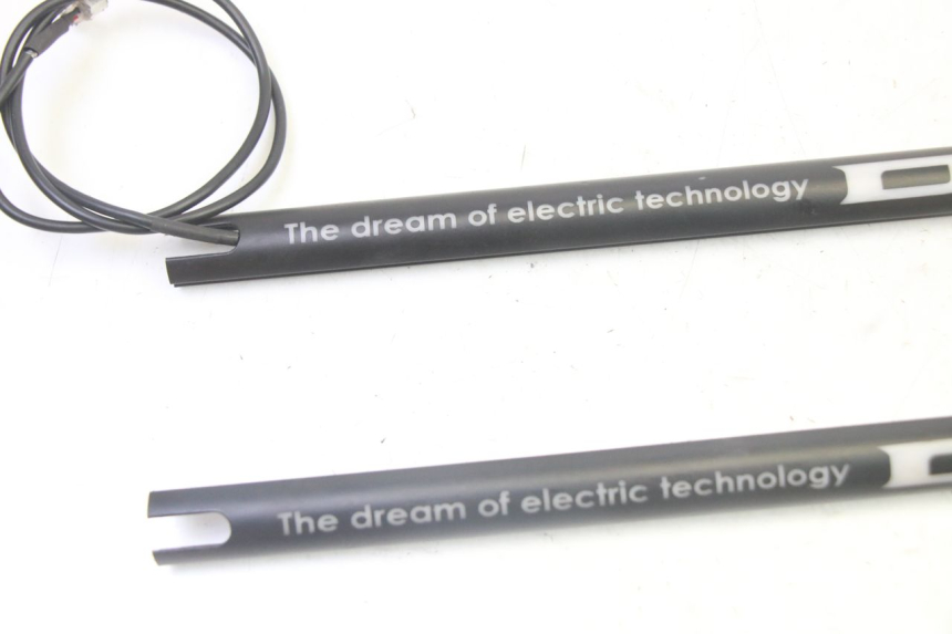 photo de PILOT LIGHT DUALTRON MINI SPECIAL 1