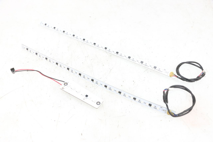 photo de PILOT LIGHT DUALTRON VICTOR LIMITED 1