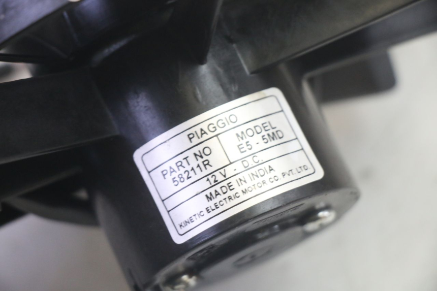 photo de FAN PIAGGIO MP3 HPE 350 (2018 - 2020) - Alternative perspective