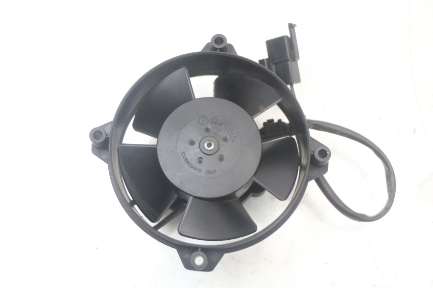 photo de FAN YAMAHA XMAX X-MAX 125 (2006 - 2009) - Main view