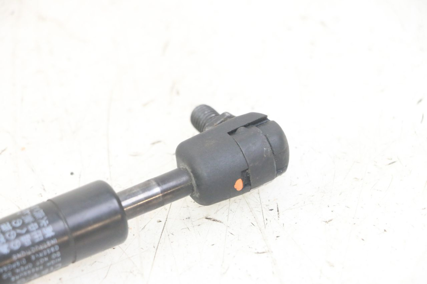 photo de UNDERSEAT ROD SHOCK HONDA FORZA ABS 300 (2013 - 2019)