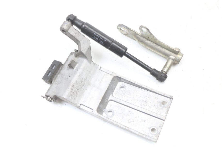 photo de TRUNK STRUT YAMAHA XMAX X-MAX ABS 125 (2017 - 2020)