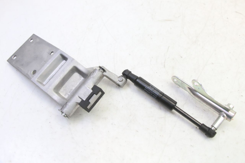 photo de UNDERSEAT ROD SHOCK YAMAHA XMAX X-MAX 125 (2021 - 2025)