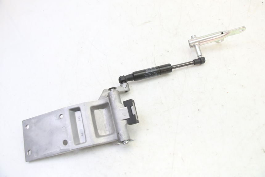 photo de UNDERSEAT ROD SHOCK YAMAHA XMAX X-MAX 125 (2021 - 2025)