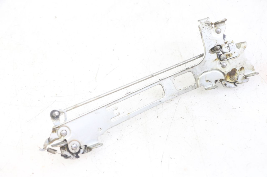 photo de UNDERSEAT STORAGE LOCK HONDA NTV DEAUVILLE ABS 700 (2007 - 2016)